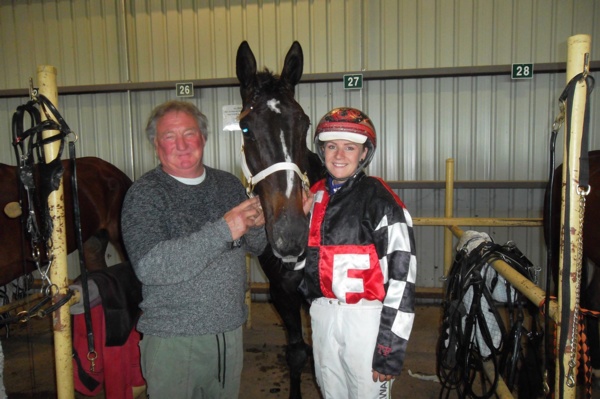 french-connection-find-the-form-to-book-treasured-bendigo-cup-tilt