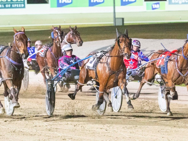 wrappers-delights-little-bro-to-kick-off-at-terang-tonight