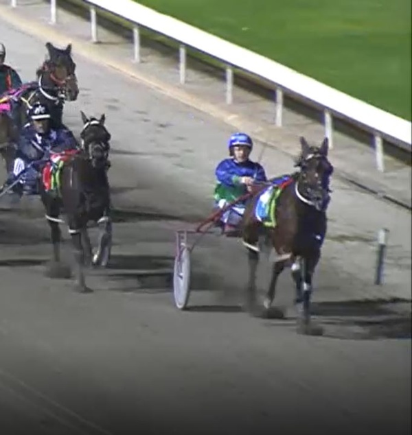 trots-review-locke-stock-on-rise-with-north-west-treble