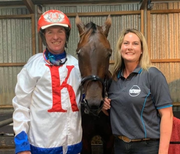 trots-centre-rebeccas-little-lion-continues-to-show-big-ticker