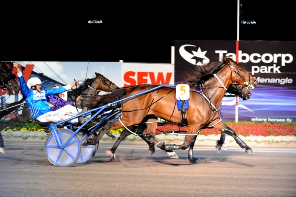podcast-can-ride-high-overcome-gate-in-tab-smoken-up-sprint