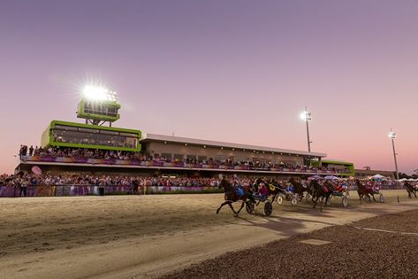 form-panel-podcast-for-melton-saturday-night