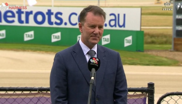 breeders-crown-ceo-dayle-brown-joins-rob-auber-on-trots-vision
