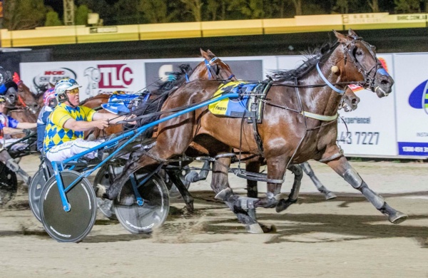 carnival-of-miracles-vics-set-to-raid-menangle-group-1s