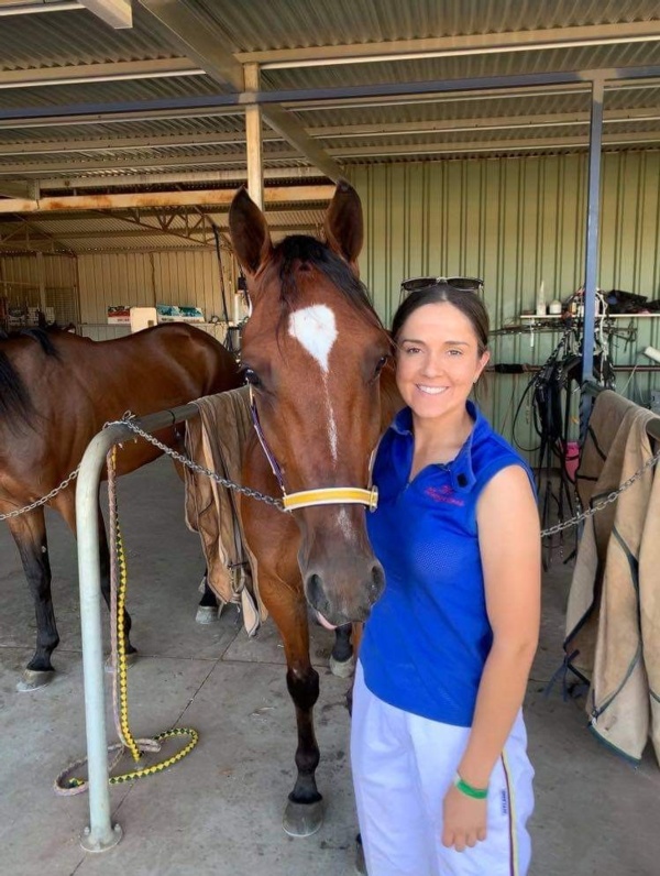 trots-centre-kate-keen-on-her-mildura-crew