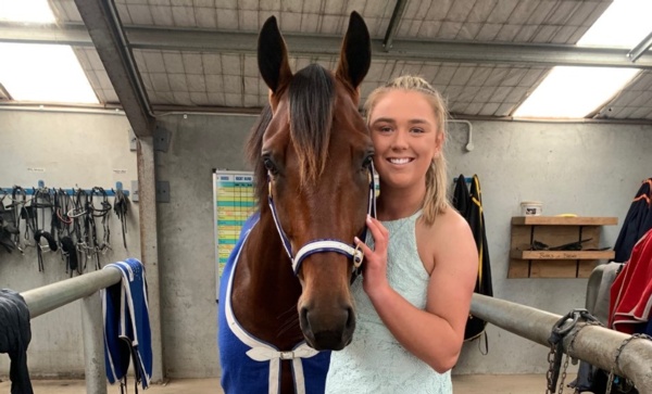 trots-centre-mikayla-making-most-of-her-time-in-oz