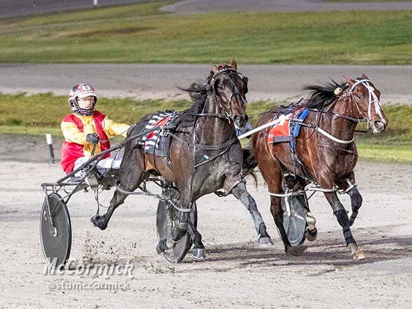 derby-trots-fostering-a-connection-between-father-and-son