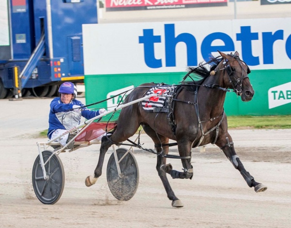 the-flyer-shire-begins-bid-for-second-mercury80
