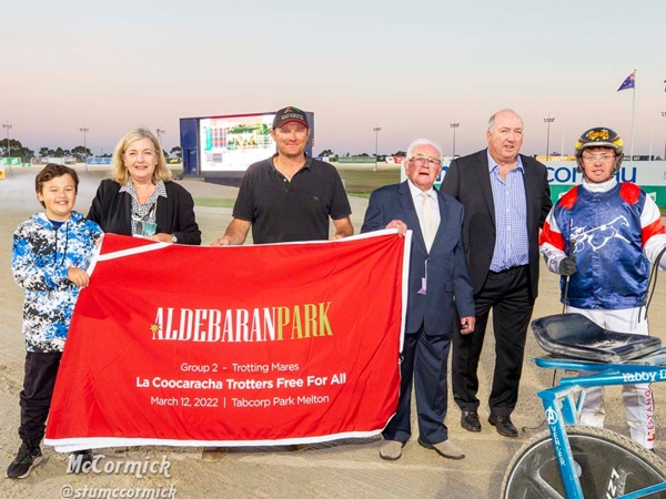 mighty-mare-jets-into-triple-crown-contention-with-la-coocaracha-win