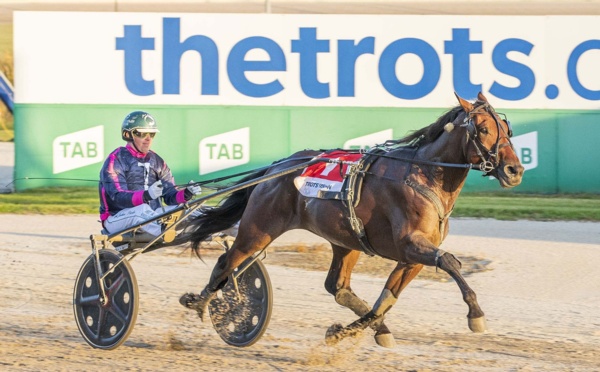 hammer-drops-on-rivals-to-give-tyro-breeders-group-1-success