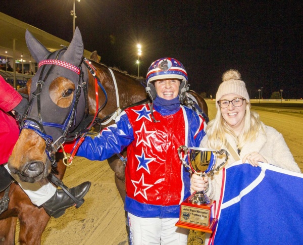 adelle-hits-a-high-note-as-mannings-mare-claims-the-cup