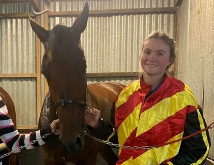 training-and-driving-young-codi-has-the-harness-racing-bug