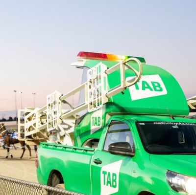 8614EDF9-B165-47B8-AAF8C583FA0FF6F6.jpg