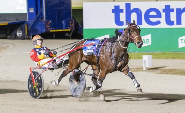 punters-balance-goes-north-after-easts-metro-winner