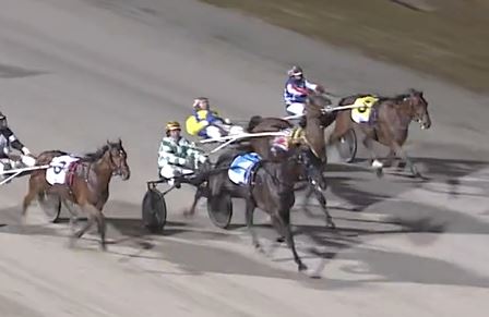 galloping-rival-helps-tab-punter-collect-more-than-20k
