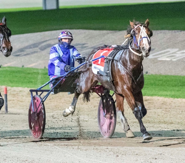 sister-rivalry-to-headline-breed-for-speed-silver-series