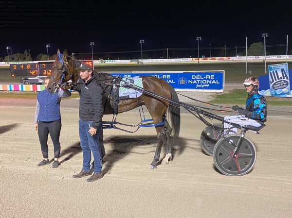 vinnie-to-take-another-shot-at-metro-glory-in-rising-stars-final