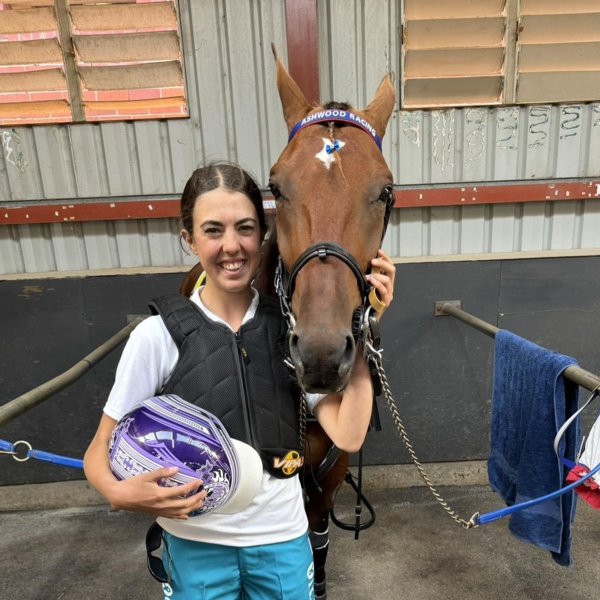 masotti-combines-with-mum-to-land-maiden-winner-at-mildura