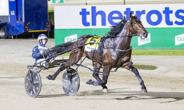 tab-punter-launches-5000-on-bay-of-biscay-to-place