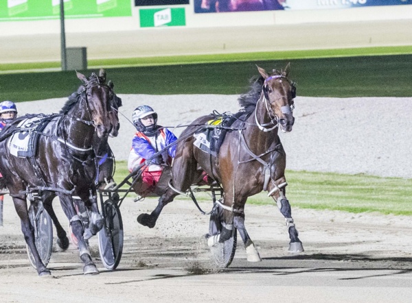 potter-claims-her-first-metro-win-with-dad-along-for-the-ride