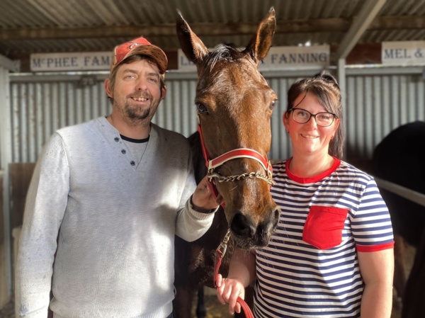 free-legger-rewards-charlton-trainers-leap-of-faith