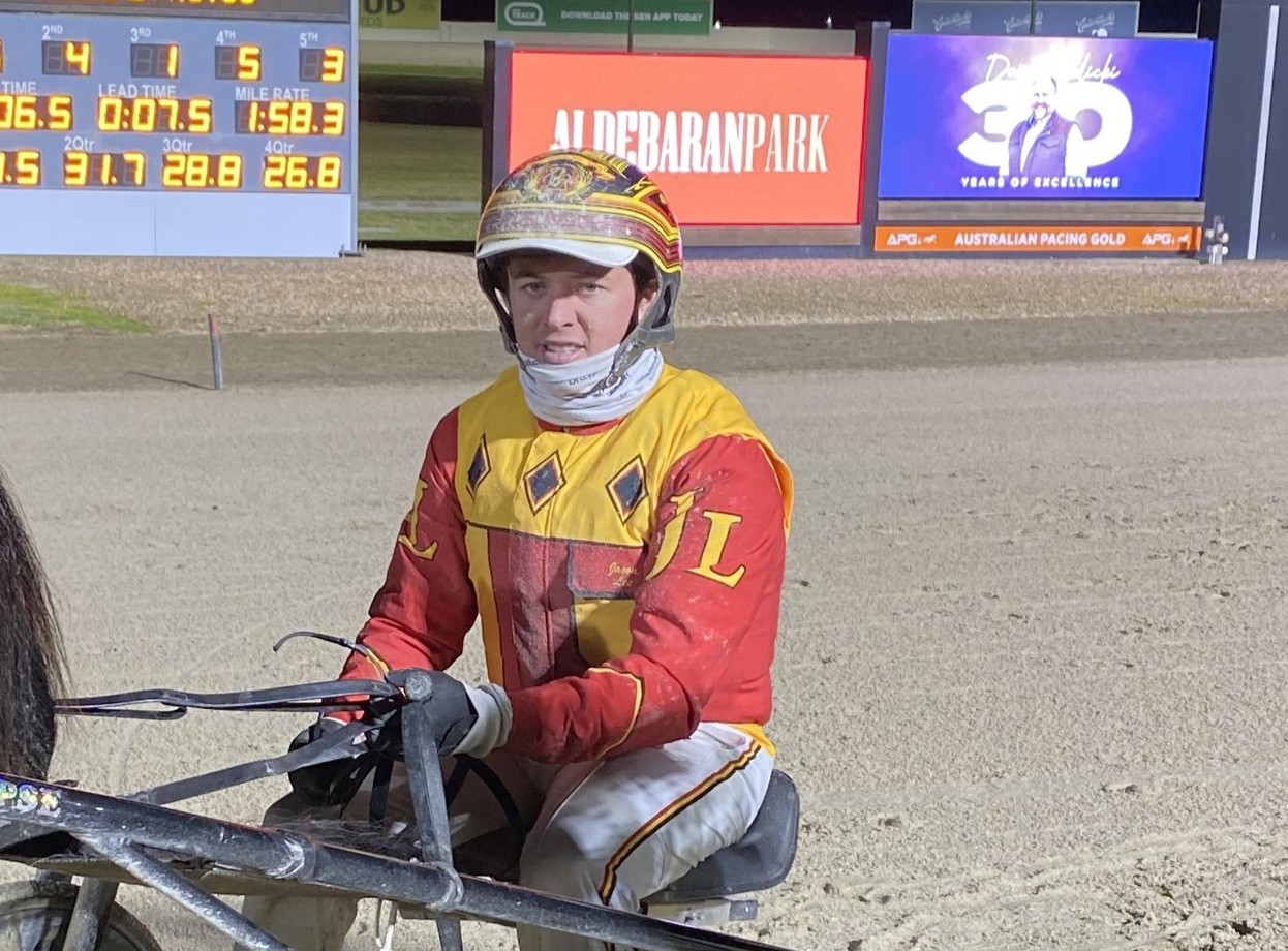 jilliby-ballerini-extends-winning-streak-with-strong-finish-at-melton