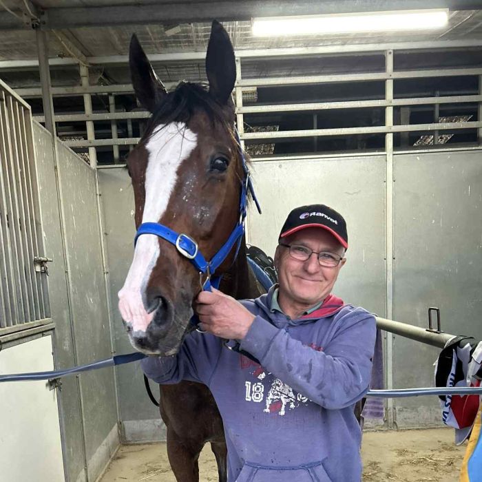 Champagne Charley VSTA