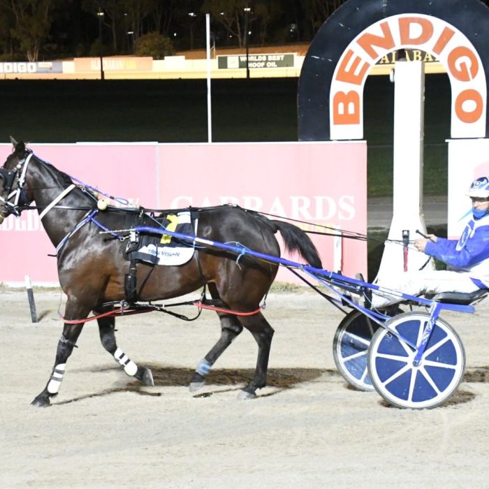 Daryl Douglas and Emjay Jazz after their Bendigo win (Claire Weston photograph)