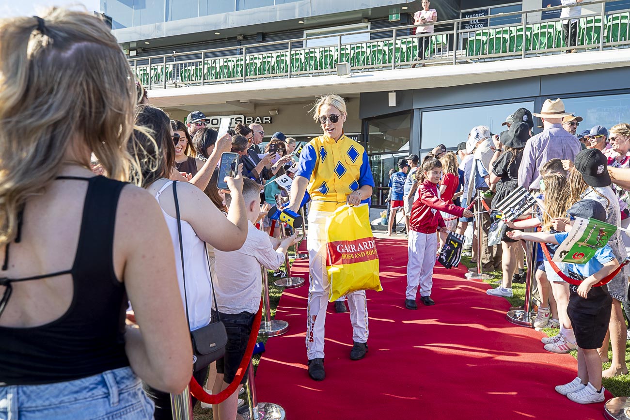 incredible-experience-on-offer-for-winner-of-2025-garrards-young-guns-series