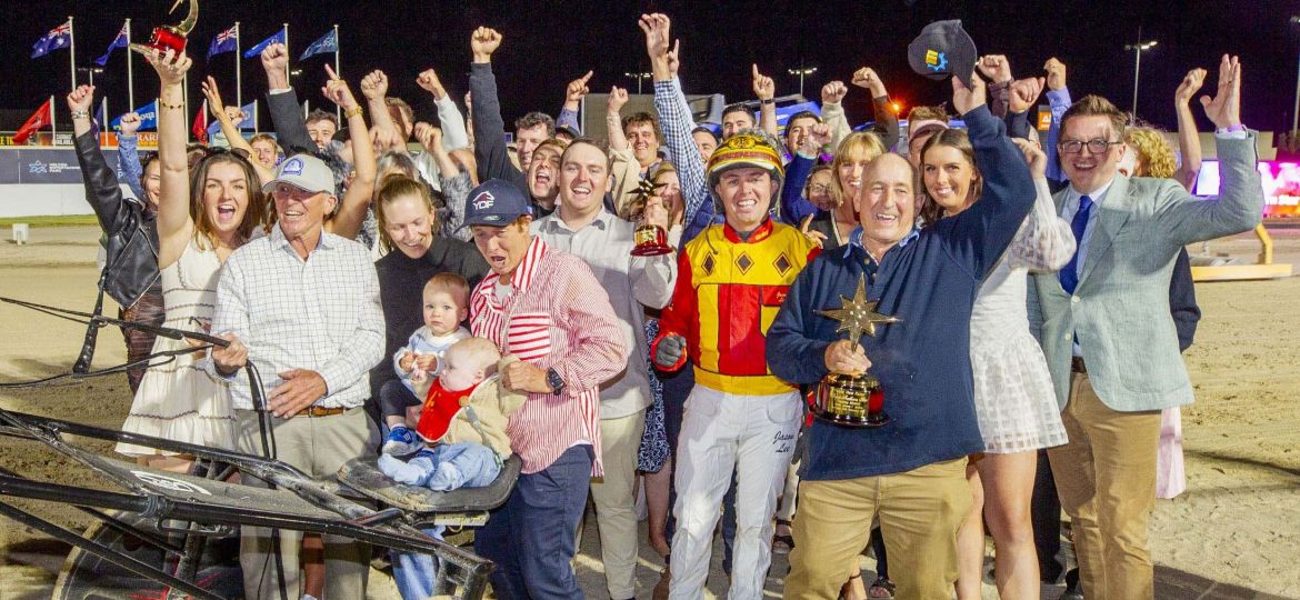 Race 8: Melton Park, Saturday 14-2-2026 Yabby Dam Farms Great Southern Star Final (Group 1)(No Nr.) Winner: Keayang Zahara (3) Trainer: M Lee & P Lee; Driver: Jason Lee Race Distance: 1,720 metres, Mile Rate: 1.54.2 photography: Stuart McCormick