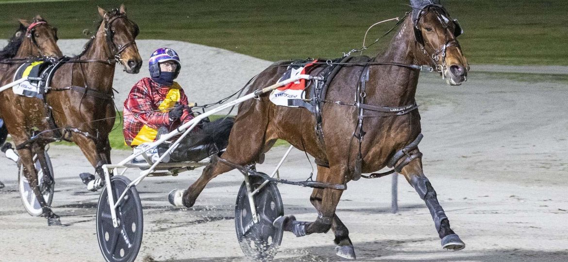Race 1: Melton Park, Saturday 22-8-2026 Swift Signs Free for All (No Nr.) Winner: Fighter Command (11) Trainer: Jess Tubbs; Driver: Kerryn Manning Race Distance: 1,720 metres, Mile Rate: 1.52.0 photography: Stuart McCormick