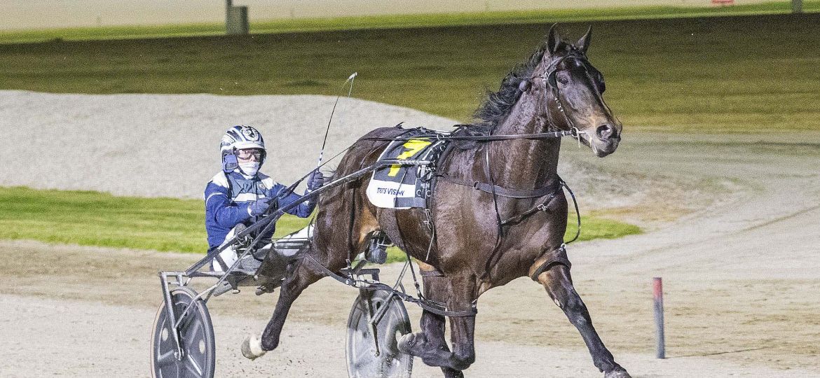 Race 7: Melton Park, Saturday 1-8-2026 IRT Graduation Series 3yo & Older Pace Final (No Nr.) Winner: The Last Trip (7) Trainer: Emma Stewart; Driver: Taylor Ford Race Distance: 1,720 metres, Mile Rate: 1.51.8 photography: Stuart McCormick